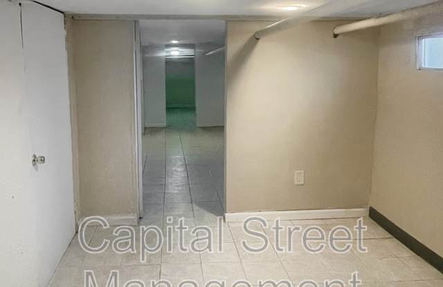 72 1/2 Summer Ave - 1A