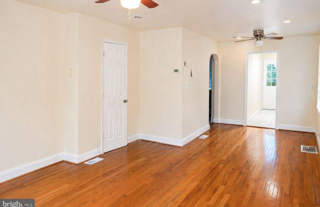 59 GALVESTON Place SW