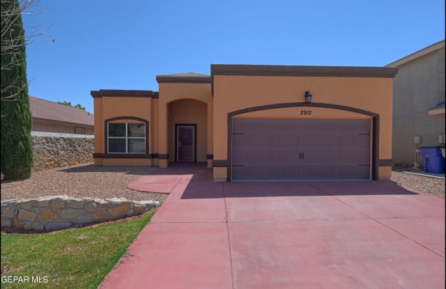 2912 PEBBLE ROCK Place - 2912 Pebble Rock Place, El Paso, TX 79938