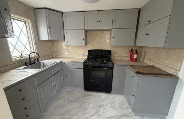 Photo of 632 Cora Pl