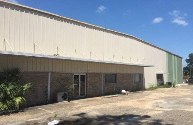 210 Washington Street - 210 W Washington St, Dothan, AL 36301