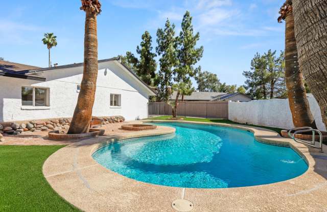 Prime ASU Location 5BR Home with Pool  Garage