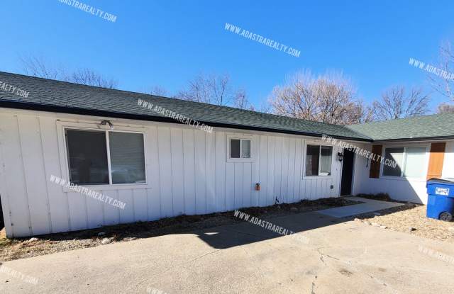Beautiful and Modern in Lawrence-Available in AUGUST!!