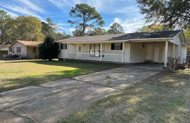 3 Bedroom house Ready for Move-In