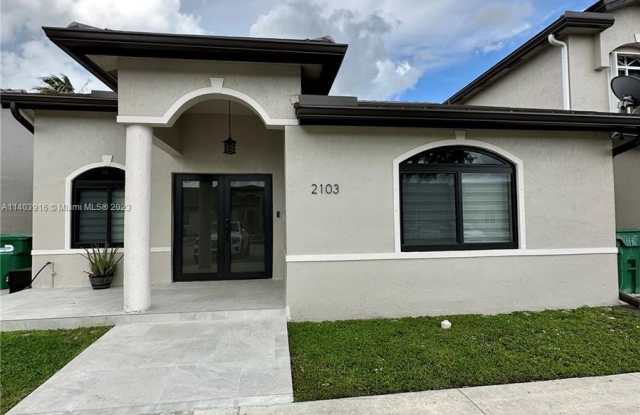 18713 NW 84th Psge