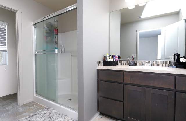 8513 Ne 14th Pl.