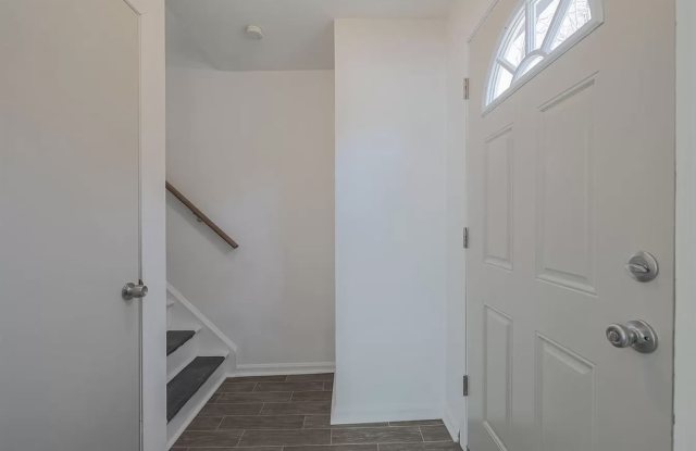 Photo of 3143 Saffer St