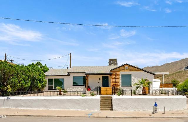 721 Mesita Drive