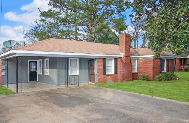 3739 Honeysuckle Court