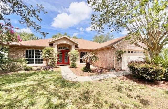 1652 E HOUSTON DRIVE