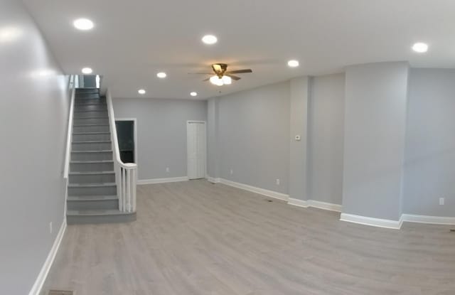 3827 N FAIRHILL STREET