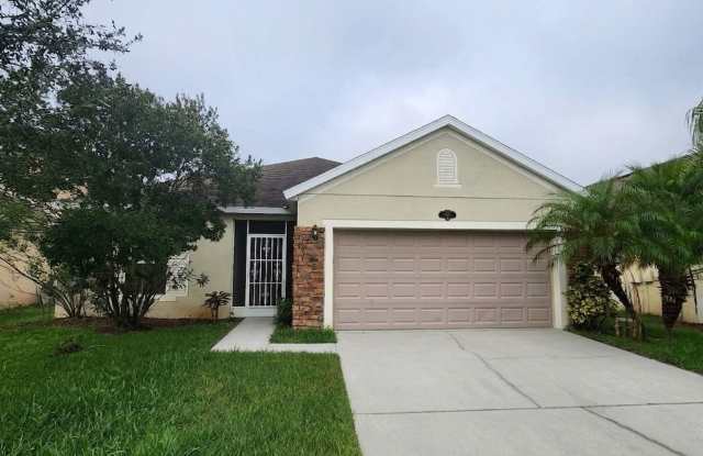Stunning 4-Bedroom Pond-View Home in Cocoa – Move-In Ready!