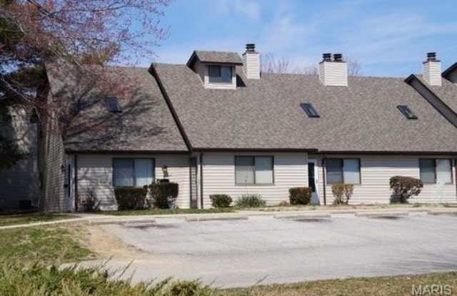 Photo of 822 WHITE OAK Drive