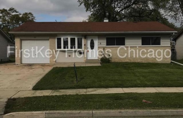 132 East Wrightwood Avenue - 132 East Wrightwood Avenue, Glendale Heights, IL 60139