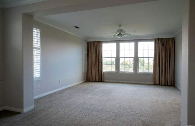 26850 Boulder Crest Drive