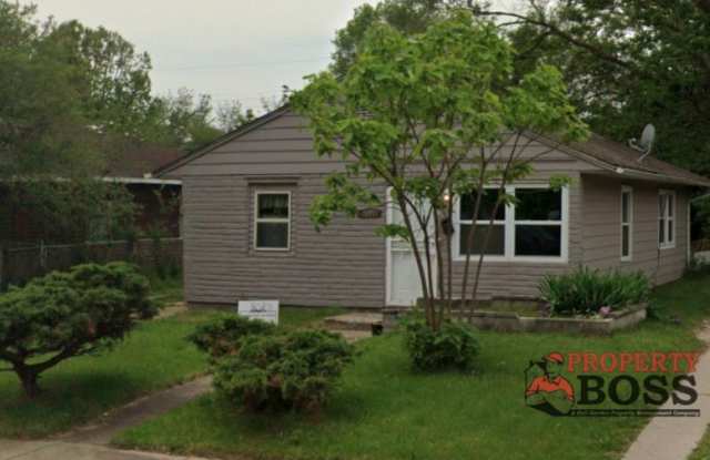 2026 Roosevelt Street