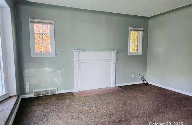 11466 Somerset Avenue