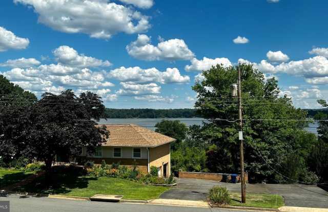 7302 PARK TERRACE DR