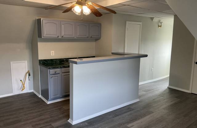 2876 Vauxhall Road - 3