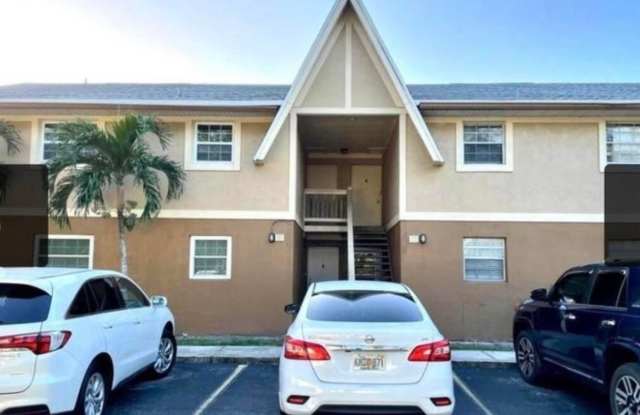 Photo of 294 Berkshire Lane unit: 294