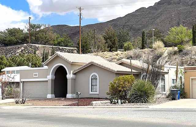 824 VIA DESCANSO Drive
