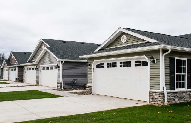 Photo of Redwood Macomb