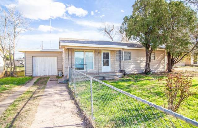 3/1 - 5419 Avenue D, Lubbock, TX 79404