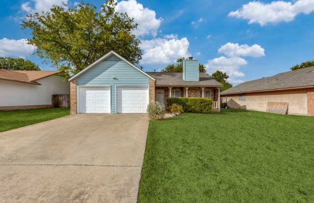 Updated One Story Home with large fenced yard in Great Convenient Round Rock Location