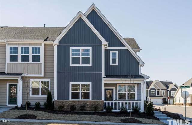 Photo of 1302 Farm Pond Trail