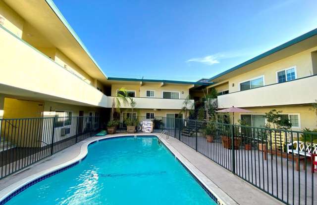8130 Norton Ave, West Hollywood