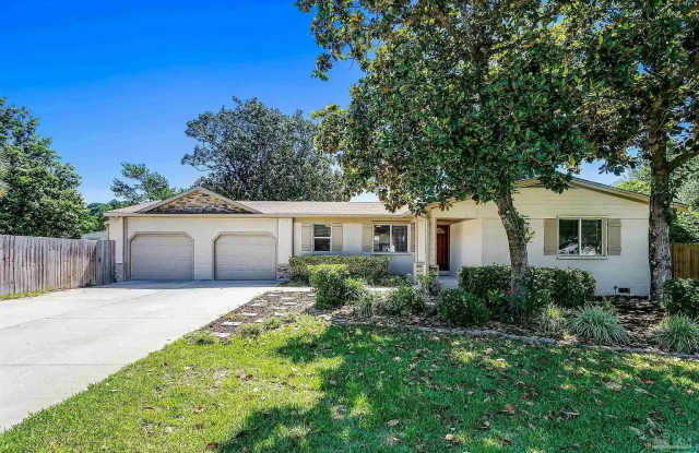 Photo of 394 Rosewood Drive