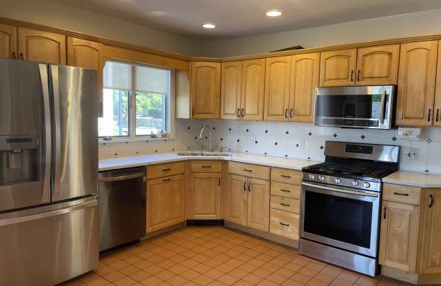 Photo of 46 Lowell Street