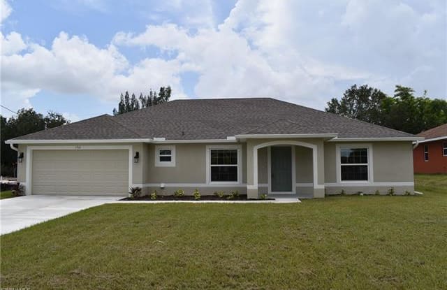 1712 SW 3rd TER - 1712 Southwest 3rd Terrace, Cape Coral, FL 33991