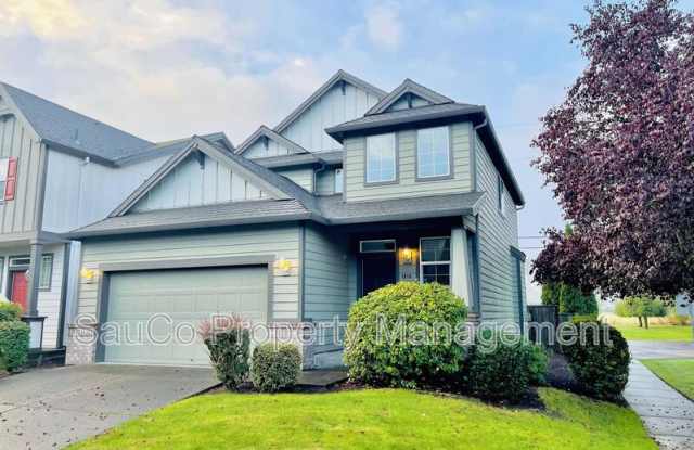 Photo of 1816 Southeast Water Lily Street