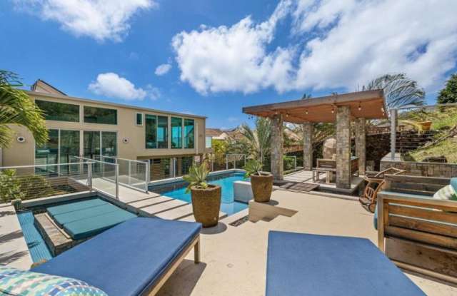 1090 Kahului Street
