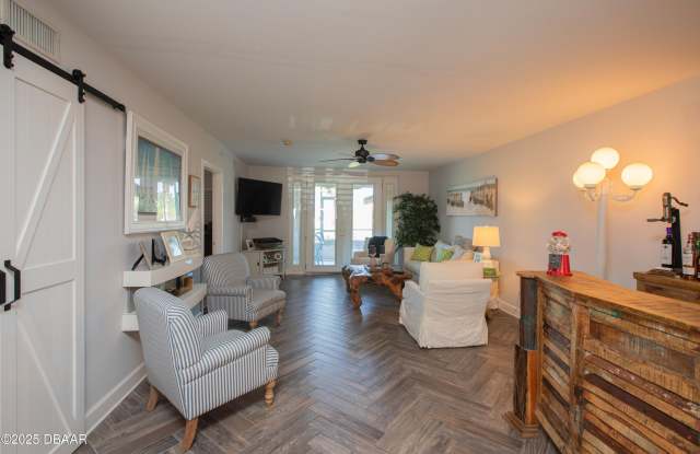 432 Bouchelle Drive unit: 103