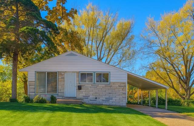 Photo of 277 Roderick Dr