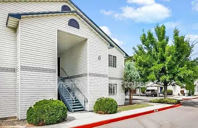 2270 S Challenger Ln