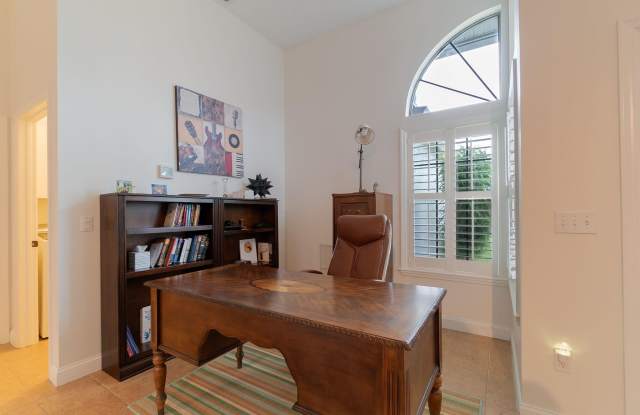 1487 Windship Circle