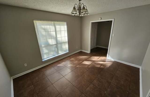 3943 Silverleaf Road