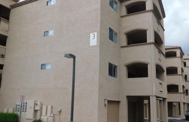 Photo of 920 E DEVONSHIRE Avenue unit: 4020