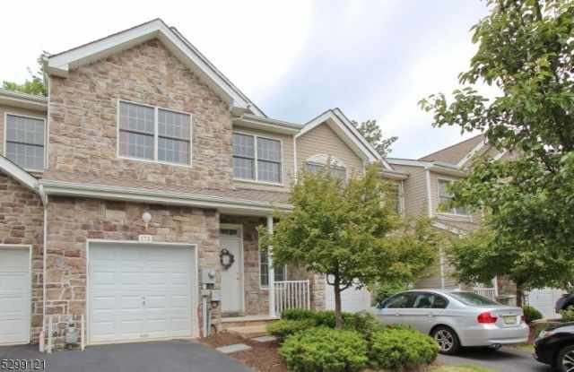 173 Raymound Blvd