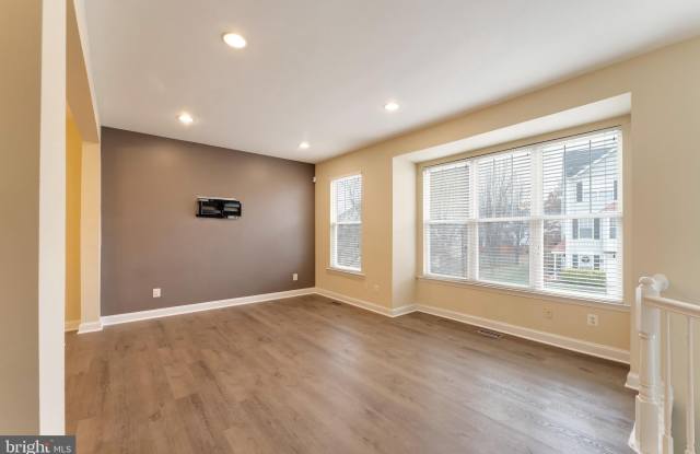 43792 SUNSET Terrace