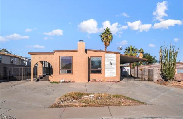 Photo of 4790 Fuentes Way