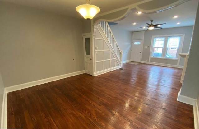 1246 S BONSALL Street