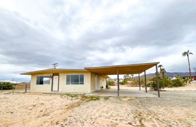 A Newly Remodeled 3 Bedroom Home with Gorgeous Views! - 5707 Halsey Avenue, Twentynine Palms, CA 92277