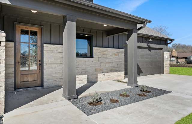 1326 Morgans Point Road