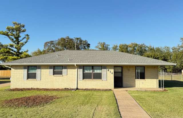 Photo of Classic Celina Charm with Vintage Comfort - Spacious 3-Bedroom Home with Large Yard and Covered Parking