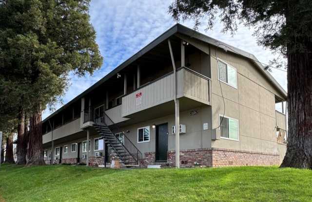 Move-in incentive; 1 Bedroom | 1 Bathroom | Private Patio + Small Yard SEE VIDEO