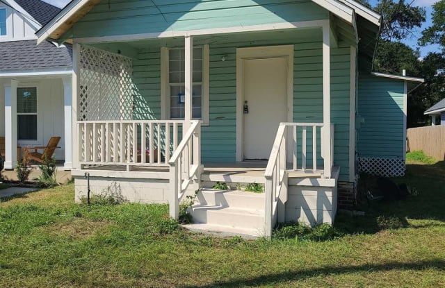 1214 W Gadsden St - 1214 West Gadsden Street, Pensacola, FL 32501